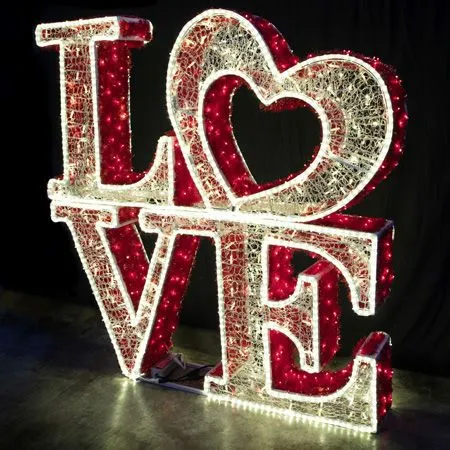 5.5' 3D LED Love - Warm White And Red Twinkle - Image 3
